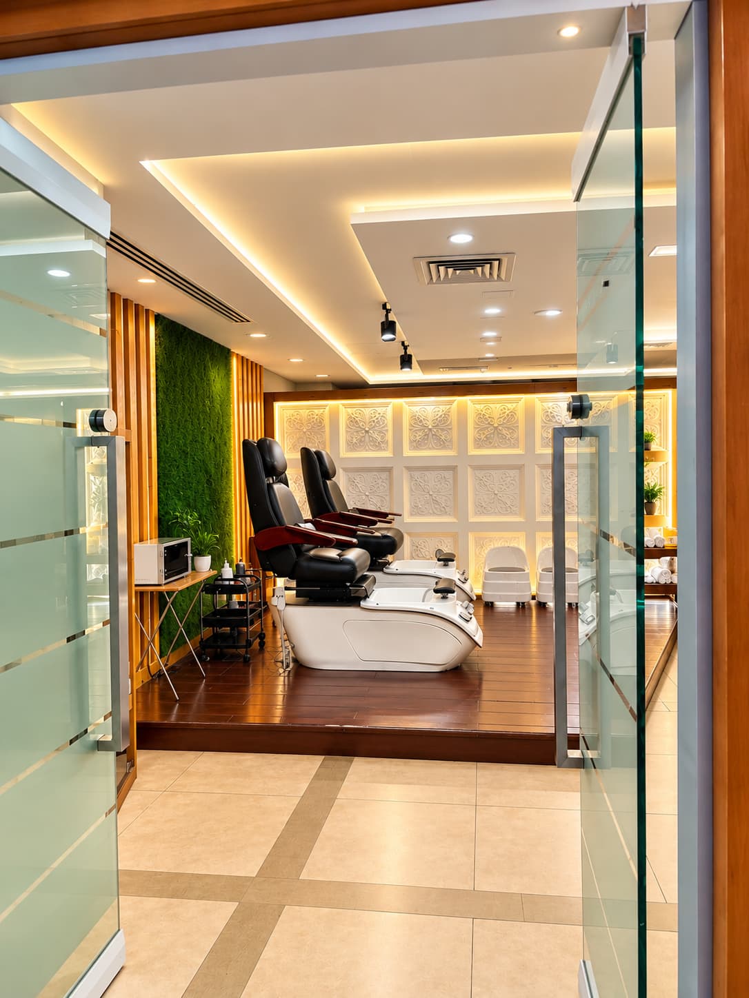The salon at Royal Swiss Lahore
